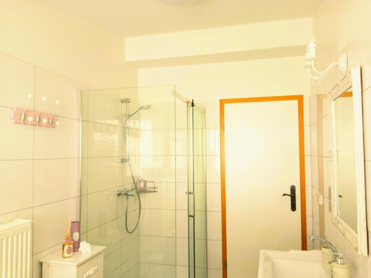 Romantic Style Apartment Titisee-Neustadt Eksteriør billede